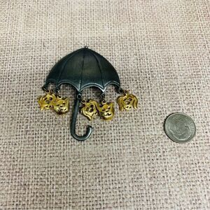 VTG Ultra Craft Raining Cats and Dogs Brooch‎
